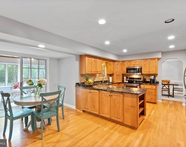3125 Hannahs Pond Lane - Photo Thumbnail 7