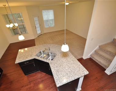 643 Briarcliff Street - Photo Thumbnail 14
