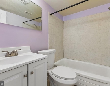 4901 Americana Drive - Photo Thumbnail 14