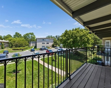 4901 Americana Drive - Photo Thumbnail 24