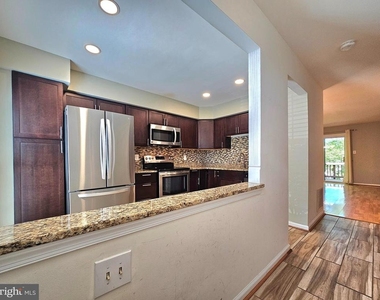 7664 Northern Oaks Court - Photo Thumbnail 1