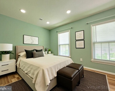 7664 Northern Oaks Court - Photo Thumbnail 11