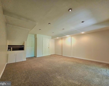 7664 Northern Oaks Court - Photo Thumbnail 21