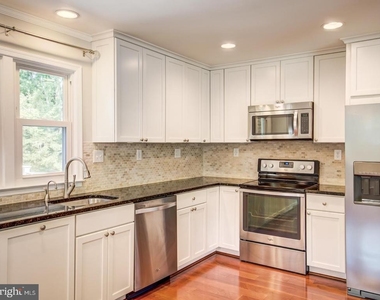 1723 Baldwin Drive - Photo Thumbnail 9