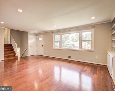 1723 Baldwin Drive - Photo Thumbnail 3