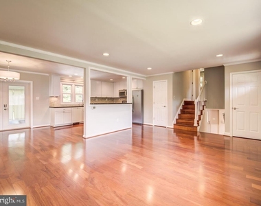1723 Baldwin Drive - Photo Thumbnail 4