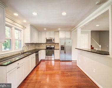 1723 Baldwin Drive - Photo Thumbnail 7