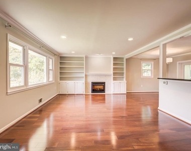 1723 Baldwin Drive - Photo Thumbnail 5