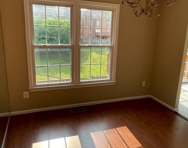 10127 Ebenshire Court - Photo Thumbnail 2