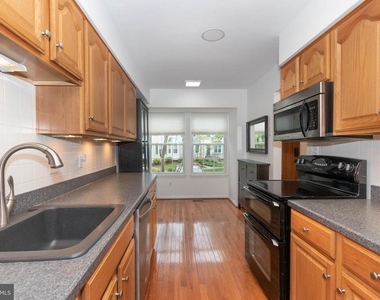 13939 Preacher Chapman Place - Photo Thumbnail 10