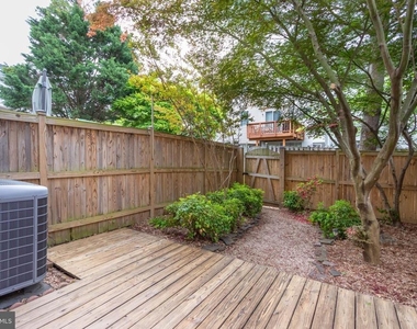 13939 Preacher Chapman Place - Photo Thumbnail 30