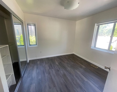 3042 Mission Drive - Photo Thumbnail 29