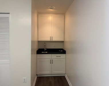 3042 Mission Drive - Photo Thumbnail 5