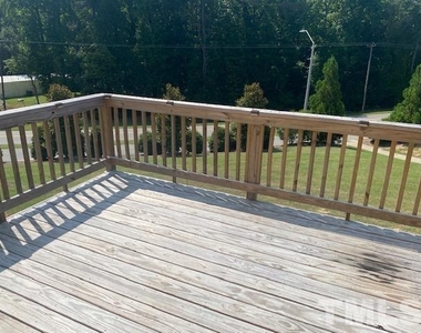 511 Autumn Cure Court - Photo Thumbnail 11