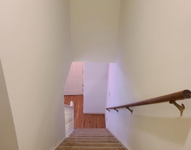 6416 Meadow View Drive - Photo Thumbnail 31