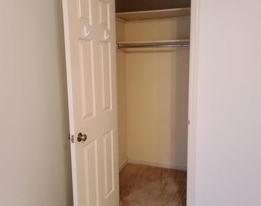6416 Meadow View Drive - Photo Thumbnail 40