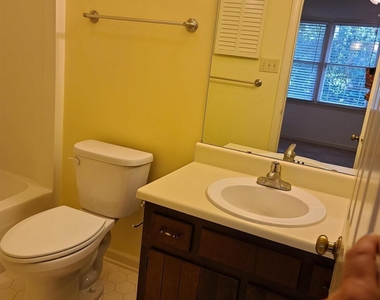 6416 Meadow View Drive - Photo Thumbnail 33