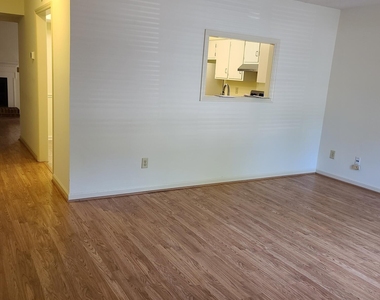 6416 Meadow View Drive - Photo Thumbnail 2