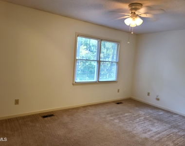 6416 Meadow View Drive - Photo Thumbnail 44