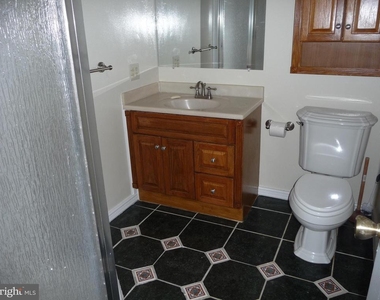 7665 Sheffield Village Lane - Photo Thumbnail 20