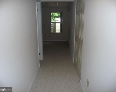 7665 Sheffield Village Lane - Photo Thumbnail 18