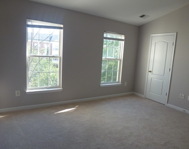 13125 Park Crescent Circle - Photo Thumbnail 12