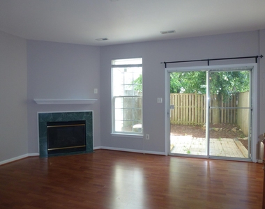 13125 Park Crescent Circle - Photo Thumbnail 2