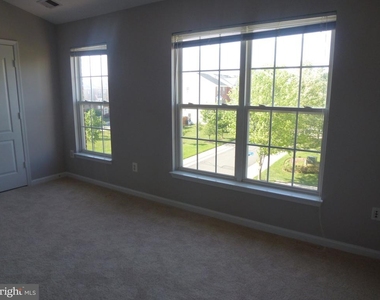 13125 Park Crescent Circle - Photo Thumbnail 15