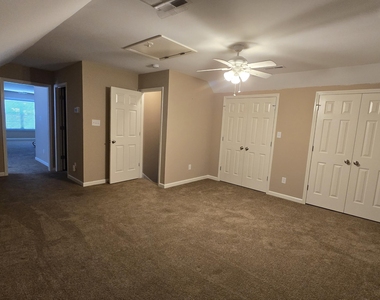 100 Jesse Drive - Photo Thumbnail 17