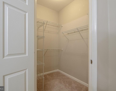 12144 Garden Circle - Photo Thumbnail 11