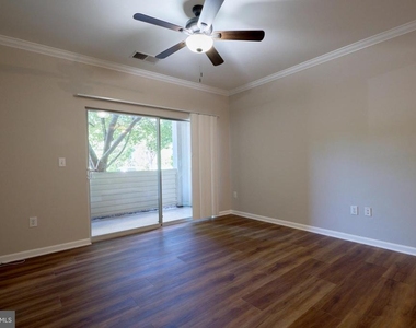12144 Garden Circle - Photo Thumbnail 7