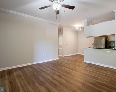 12144 Garden Circle - Photo Thumbnail 3