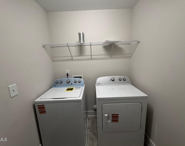 917 Hillman Lane - Photo Thumbnail 20
