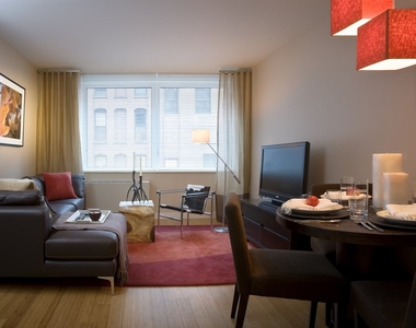 450 West 17th Street - Photo Thumbnail 3
