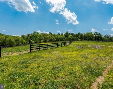 9253 Cliff Mills Road - Photo Thumbnail 41