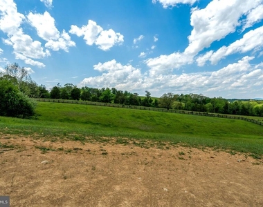 9253 Cliff Mills Road - Photo Thumbnail 43
