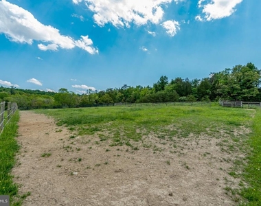 9253 Cliff Mills Road - Photo Thumbnail 46