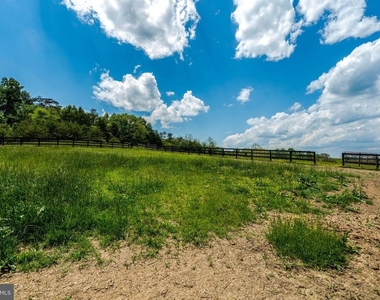 9253 Cliff Mills Road - Photo Thumbnail 48