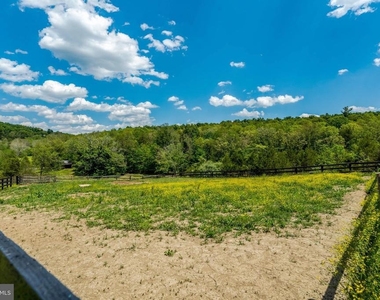 9253 Cliff Mills Road - Photo Thumbnail 45