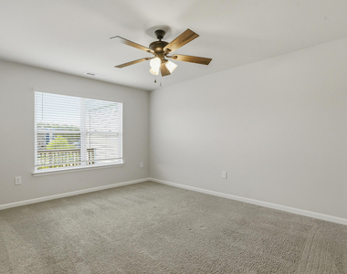 949 Robbie Jackson Lane - Photo Thumbnail 28