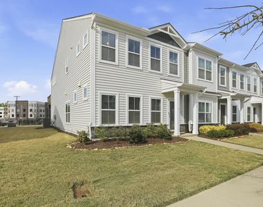 949 Robbie Jackson Lane - Photo Thumbnail 2