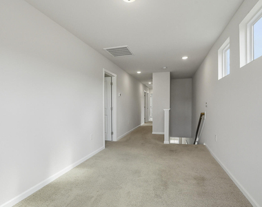949 Robbie Jackson Lane - Photo Thumbnail 24