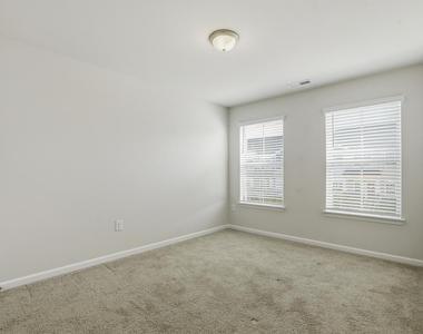 949 Robbie Jackson Lane - Photo Thumbnail 38