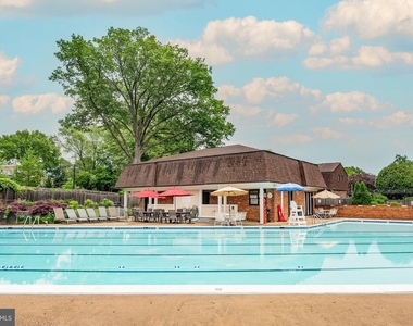 150 S Virginia Avenue - Photo Thumbnail 40
