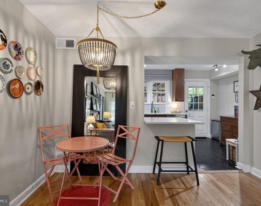 150 S Virginia Avenue - Photo Thumbnail 11