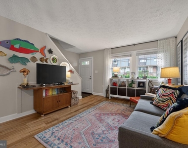 150 S Virginia Avenue - Photo Thumbnail 9