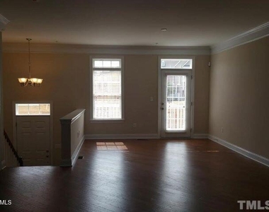10410 Sablewood Drive - Photo Thumbnail 1