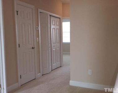 10410 Sablewood Drive - Photo Thumbnail 6