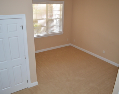 10410 Sablewood Drive - Photo Thumbnail 23