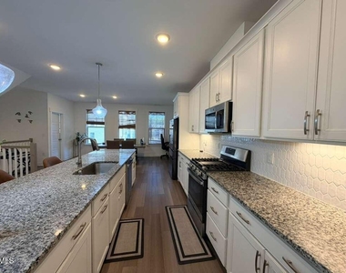 2012 Van Hook Lane - Photo Thumbnail 7